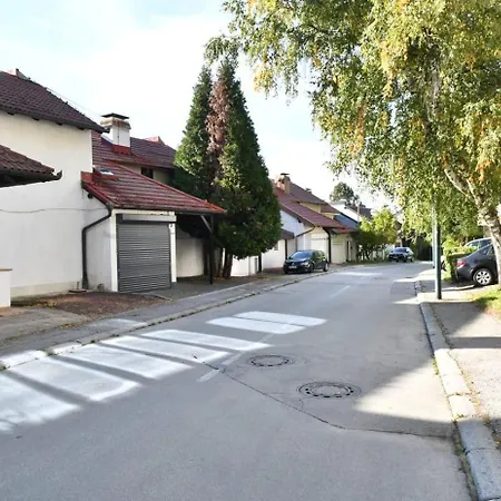 Villa Luksuzna, Porodicna Vila, Sa Saunom U Elitnom Dijelu Sarajeva